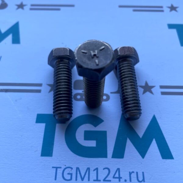 3275479-screw